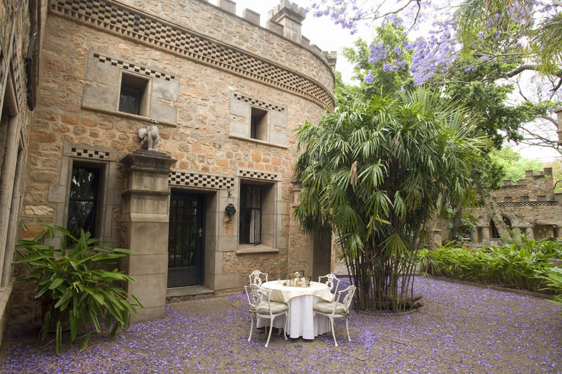 Nesbitt Castle Hotel บูลาวาโย ภายนอก รูปภาพ